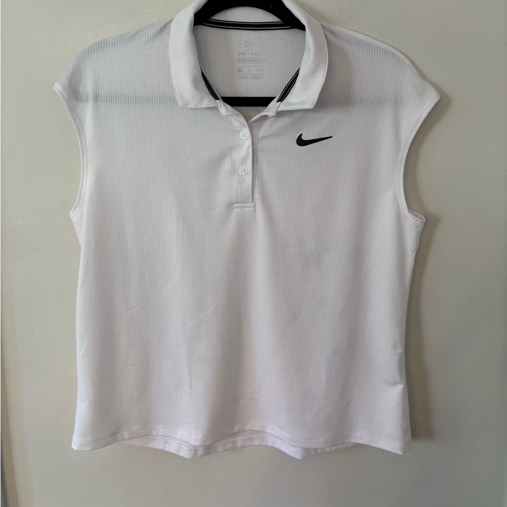 Nike sleeveless golf shirt